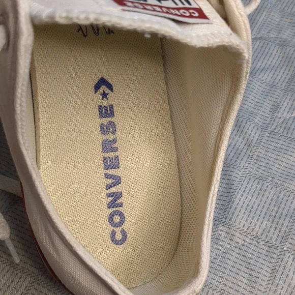 Converse Chuck Taylor All Star Low Top Sneakers. - Picture 10 of 16